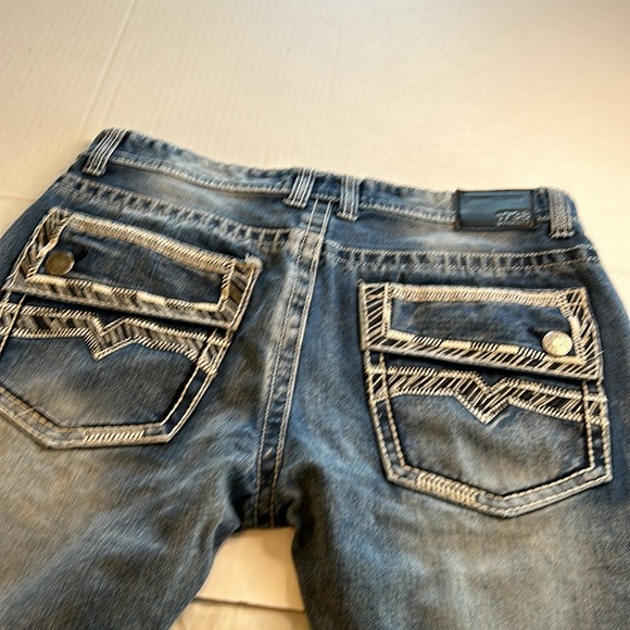 1738 Dynasty Blue Denim Distressed Embroidered Back Pocket Jeans. Size 36 - Picture 5 of 15